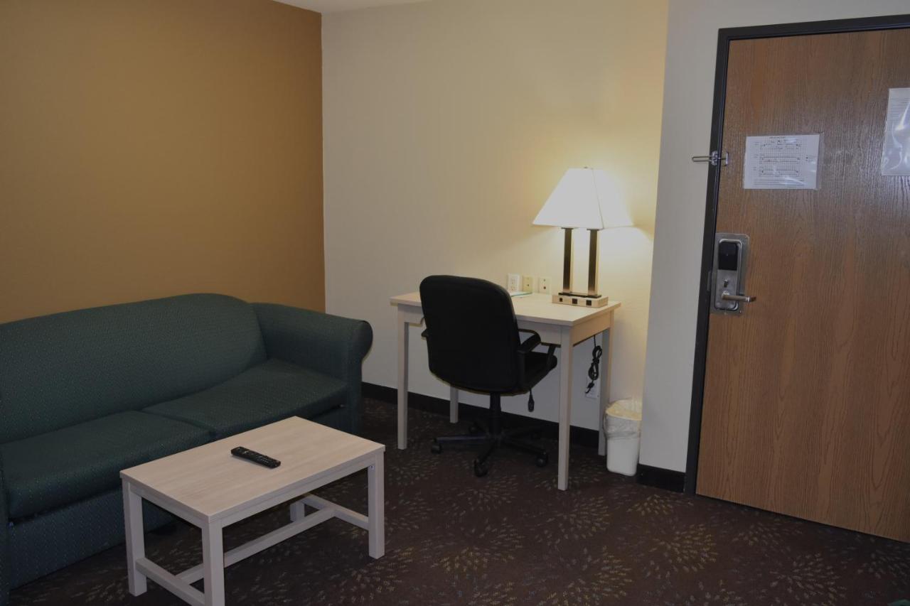 Quality Inn & Suites Brooks Louisville South Exteriér fotografie