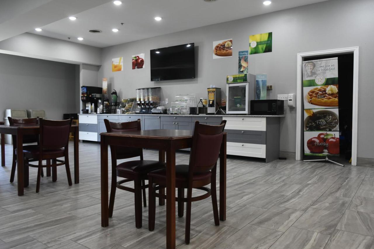 Quality Inn & Suites Brooks Louisville South Exteriér fotografie