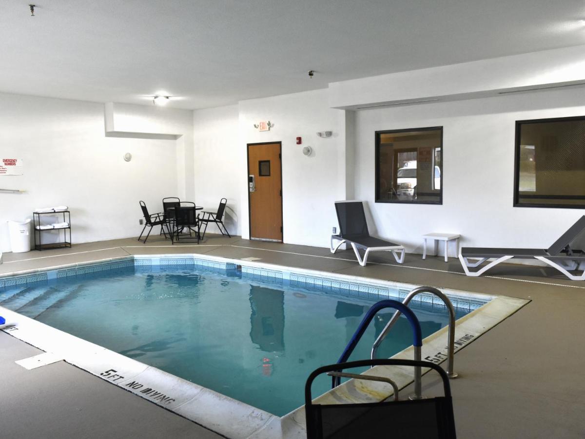 Quality Inn & Suites Brooks Louisville South Exteriér fotografie