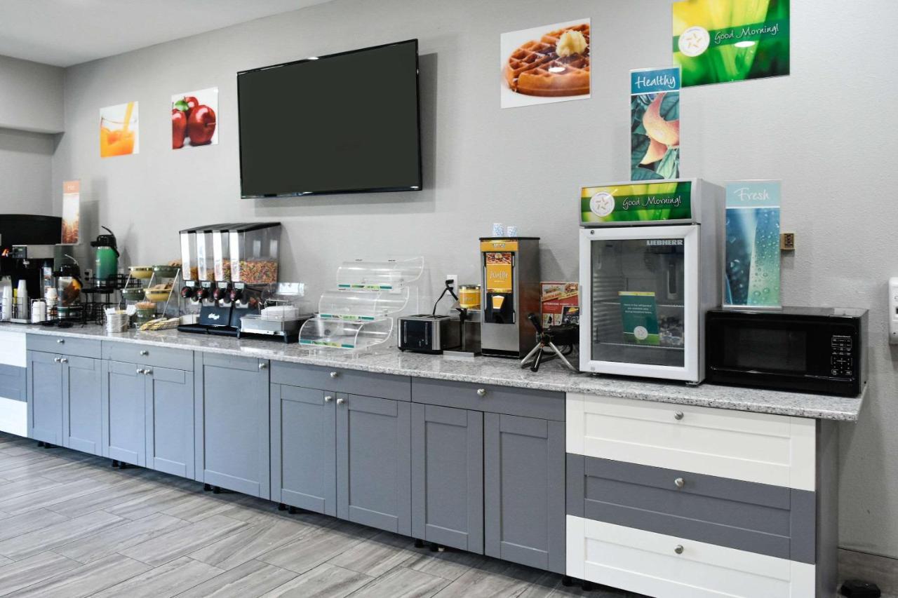 Quality Inn & Suites Brooks Louisville South Exteriér fotografie