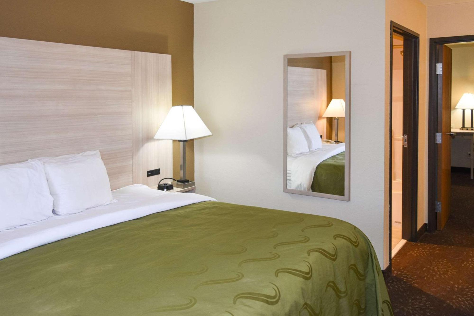 Quality Inn & Suites Brooks Louisville South Exteriér fotografie